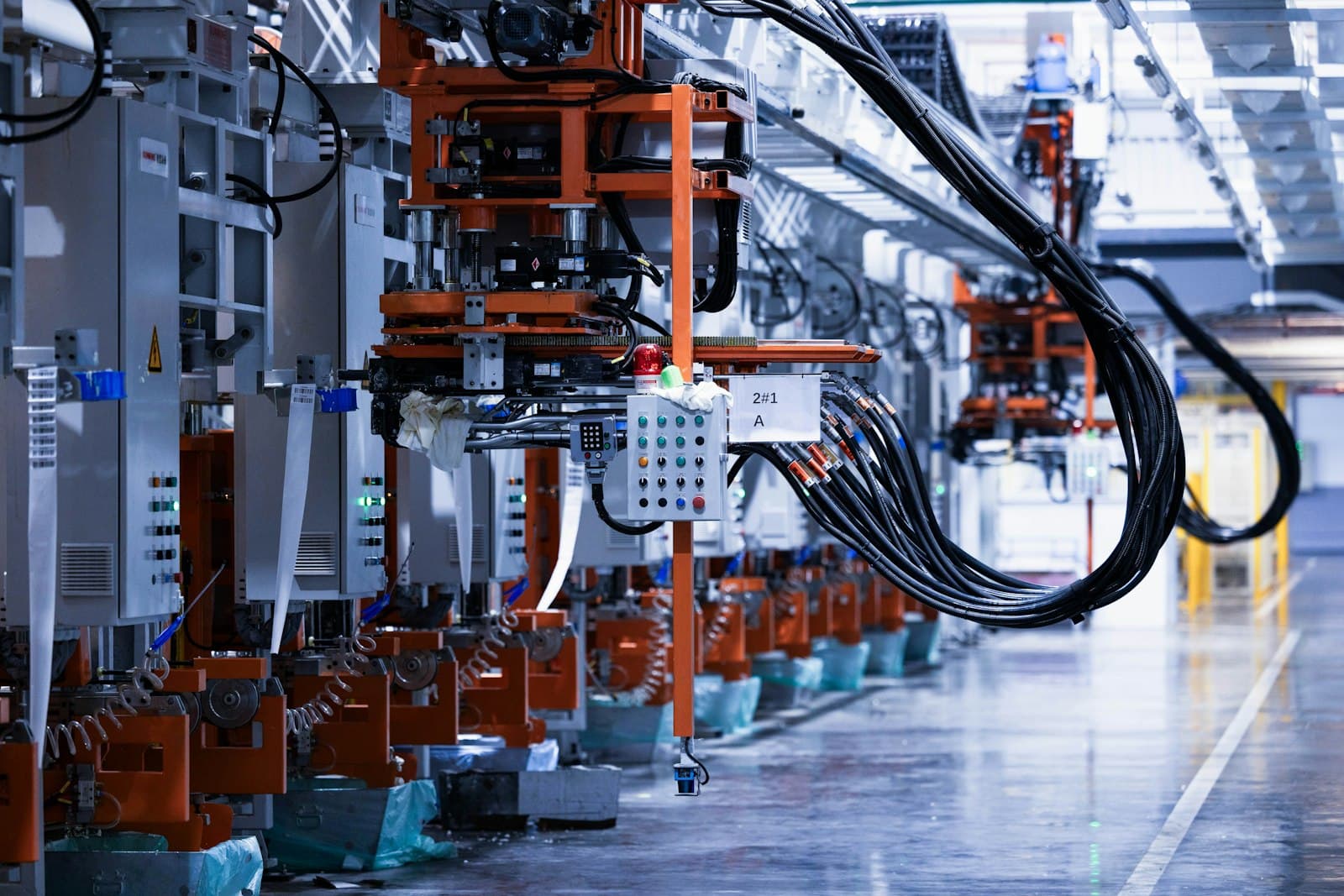 Linha de produção industrial moderna